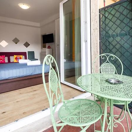 Pop Apartment